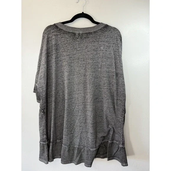 CATO Plus Size Charcoal Bell Sleeved Top W/ Grommet Accents Very Unique 18/20 - Picture 7 of 7